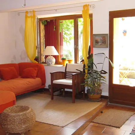 Dans Maison De Caractere בית אירוח *